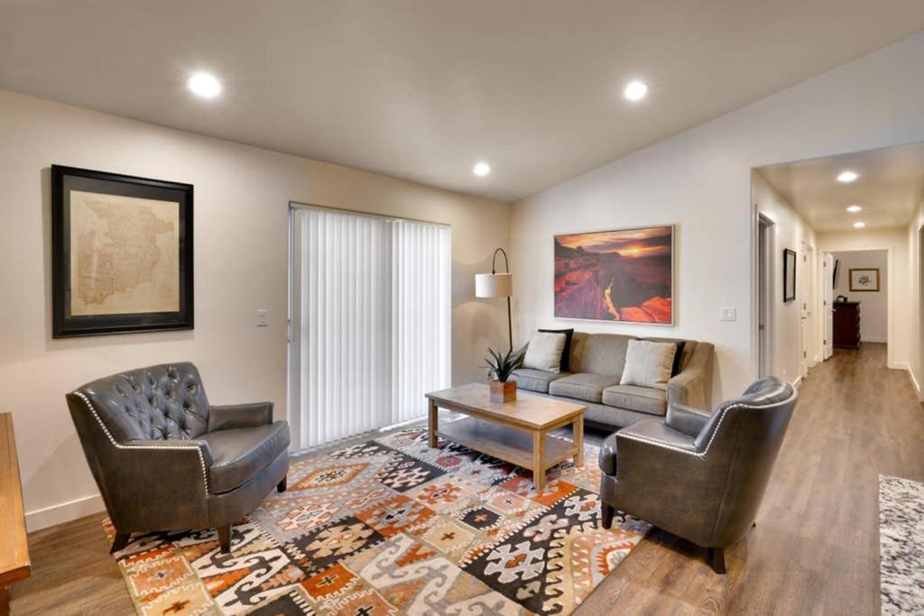 5K Top Floor Redcliff Condo, Pool & Hot Tub Moab Exterior photo
